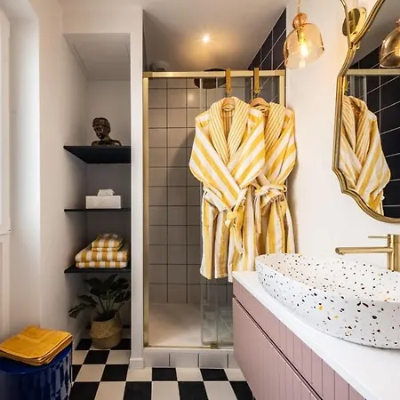 Apartment Casa Calypso, Your Romantic Bubble Dijon